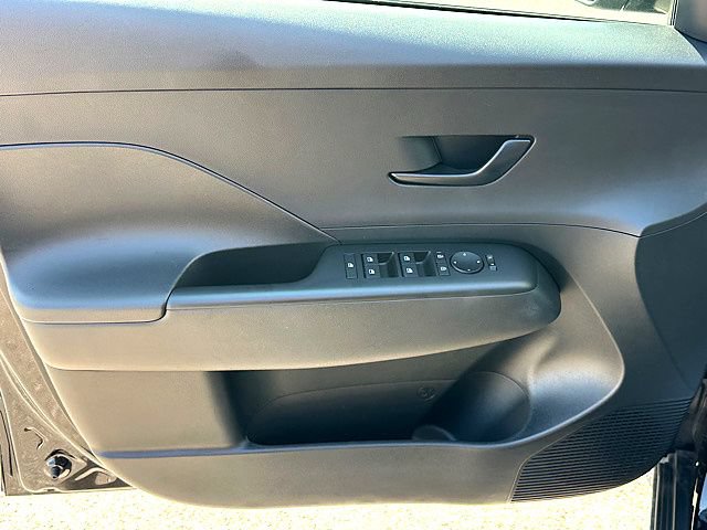 Used 2026 Hyundai Kona SEL Sport FWD image 22