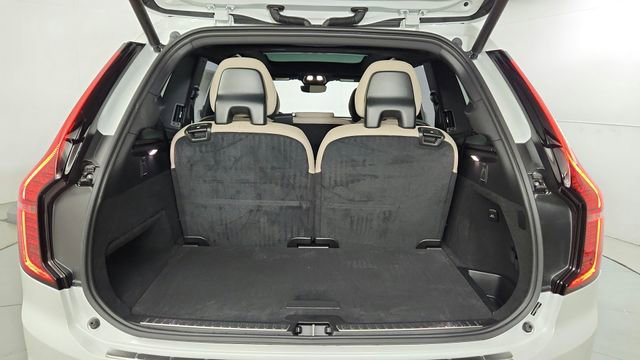 Certified 2026 Volvo XC90 B6 Plus w/ Protection Package Premier AWD/4WD image 41