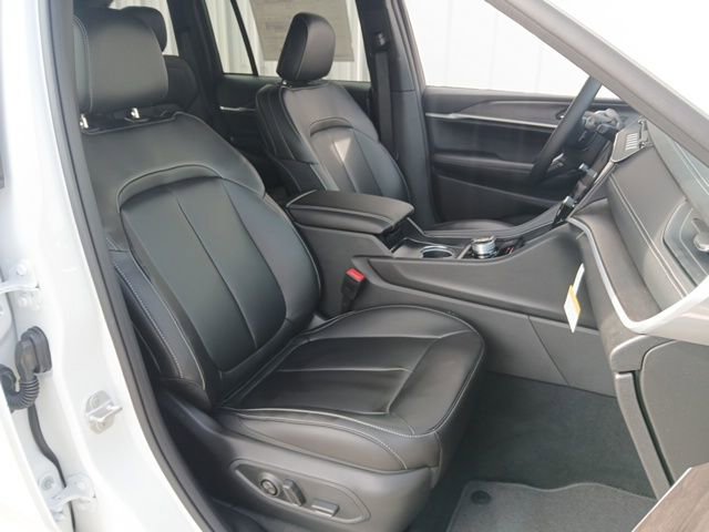 New 2026 Jeep Grand Cherokee Limited w/ Limited Altitude Package image 30