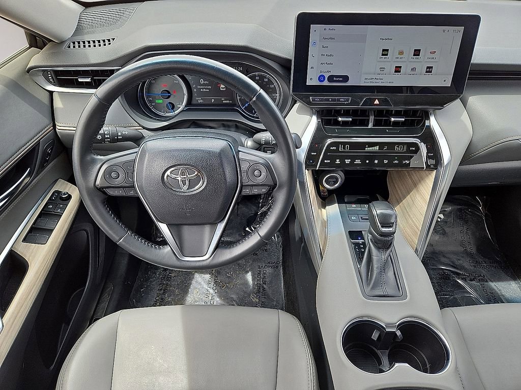 Used 2023 Toyota Venza XLE AWD/4WD image 18