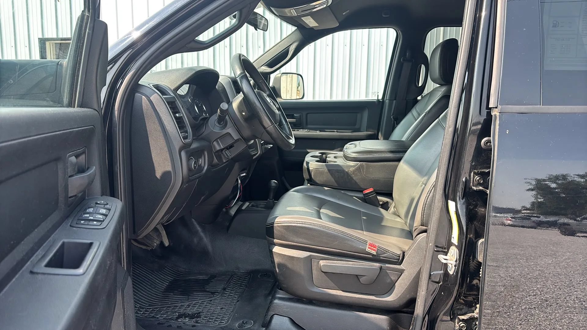 Used 2022 RAM 3500 Tradesman AWD/4WD image 19