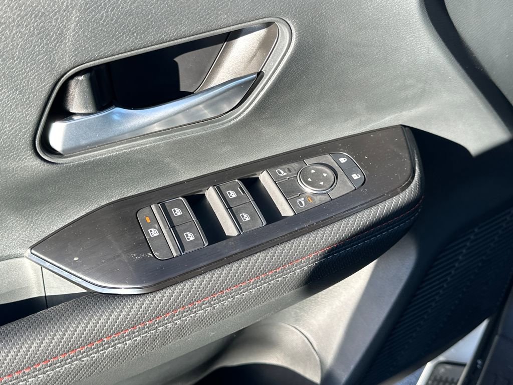 New 2026 Nissan Kicks SR w/ Illumination Package image 11