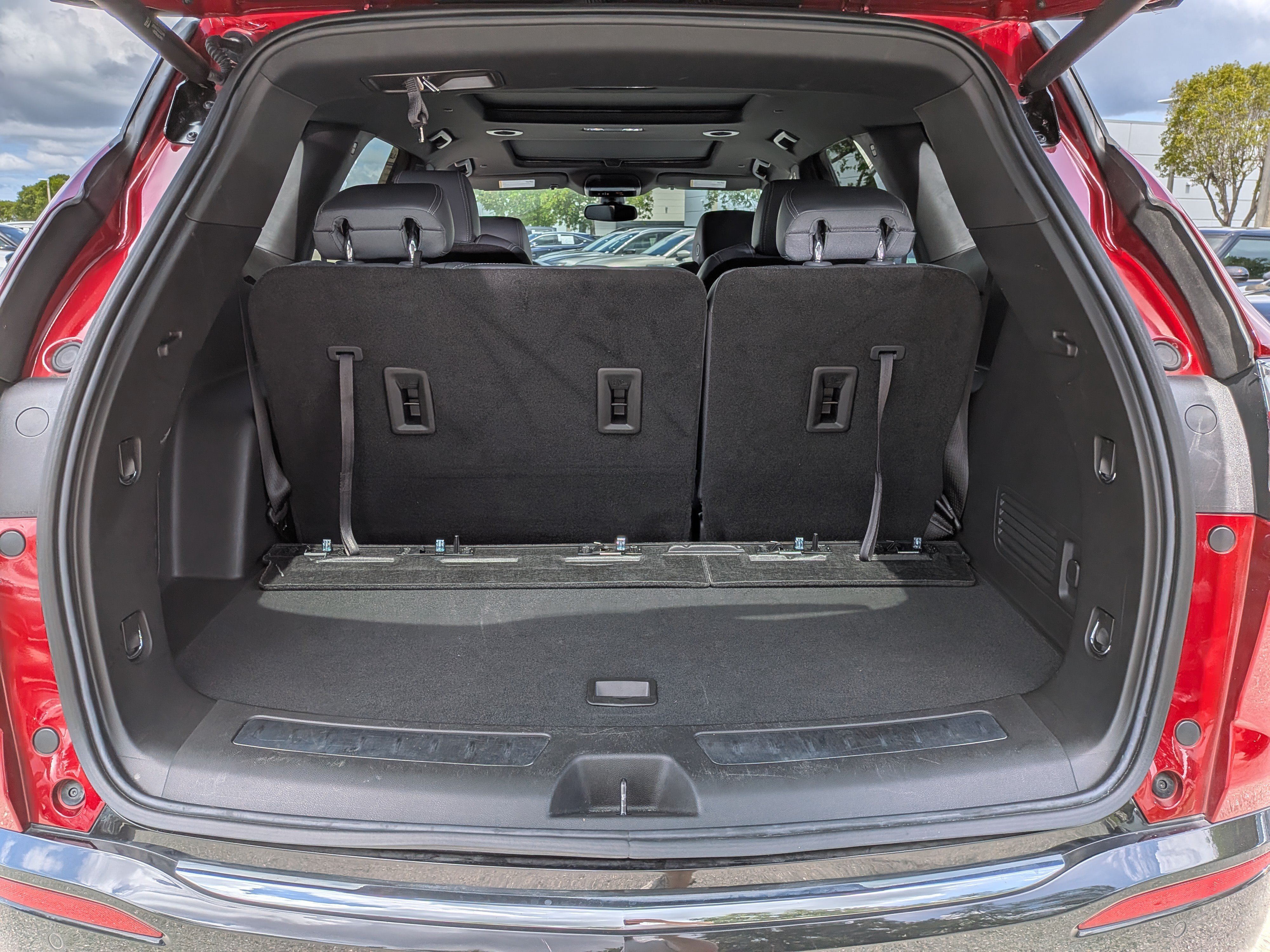 Used 2023 Buick Enclave Essence w/ Experience Buick Package FWD image 13