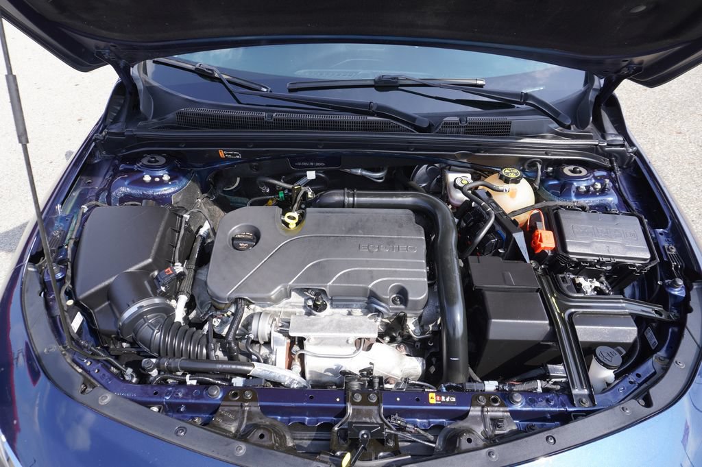 Used 2022 Chevrolet Malibu LT FWD image 30