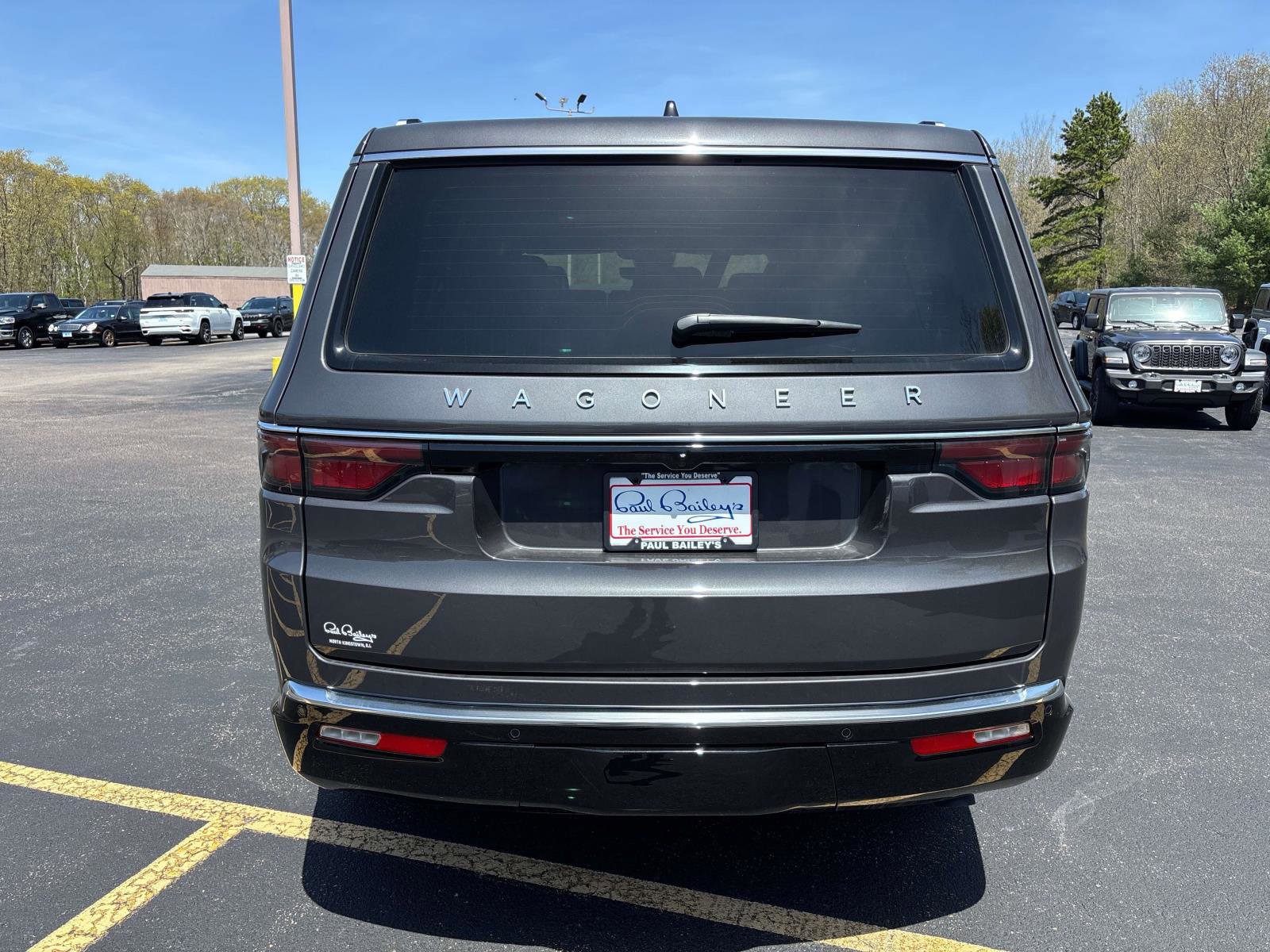 New 2025 Jeep Wagoneer 4WD w/ Convenience Group I image 3