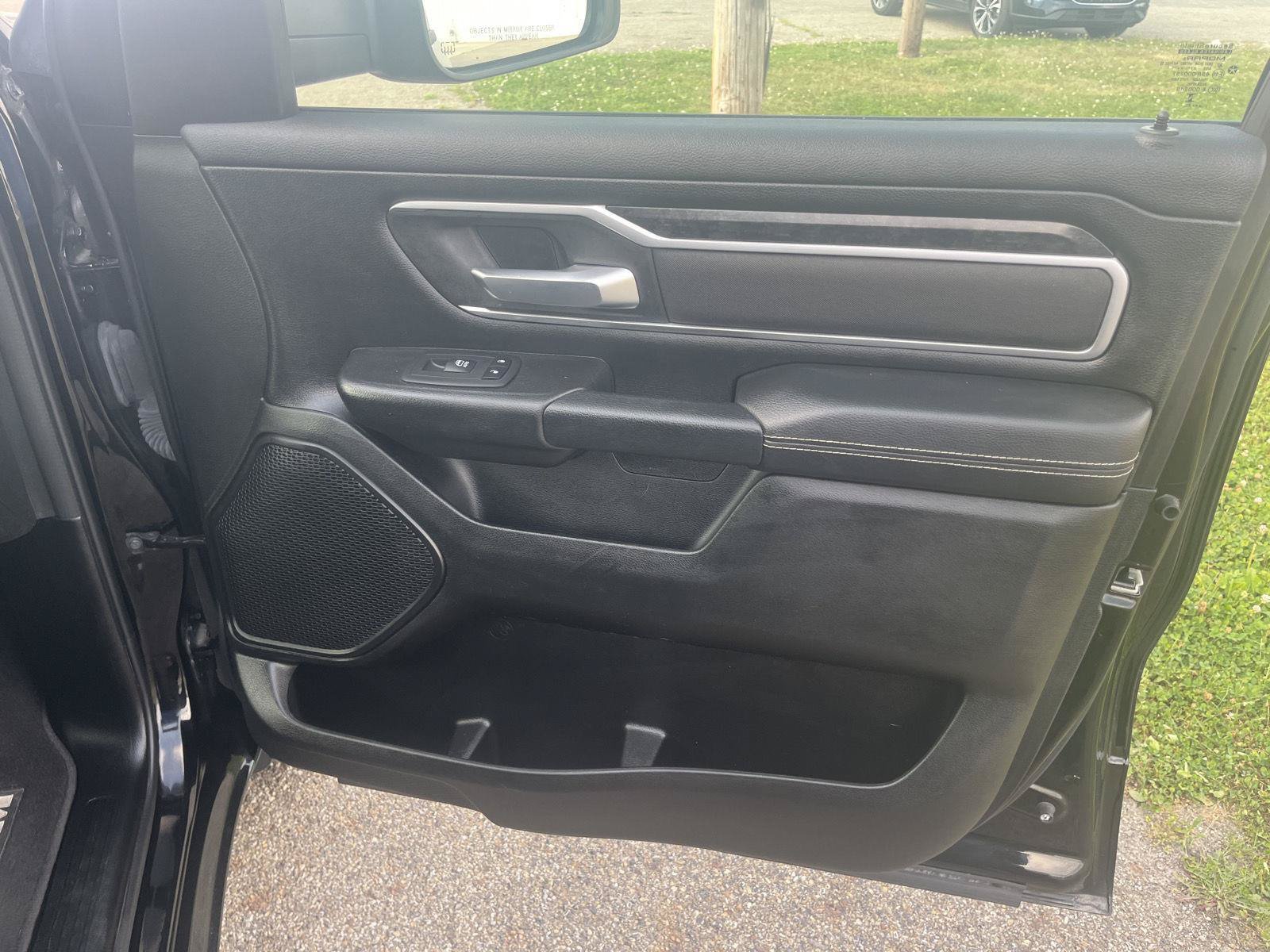 Used 2023 RAM 1500 Big Horn AWD/4WD image 37