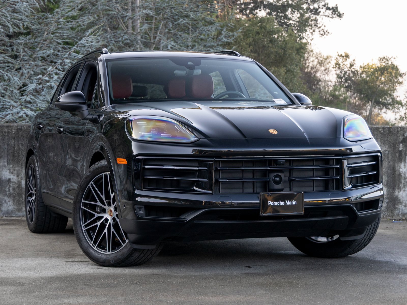 Certified 2025 Porsche Cayenne image 6