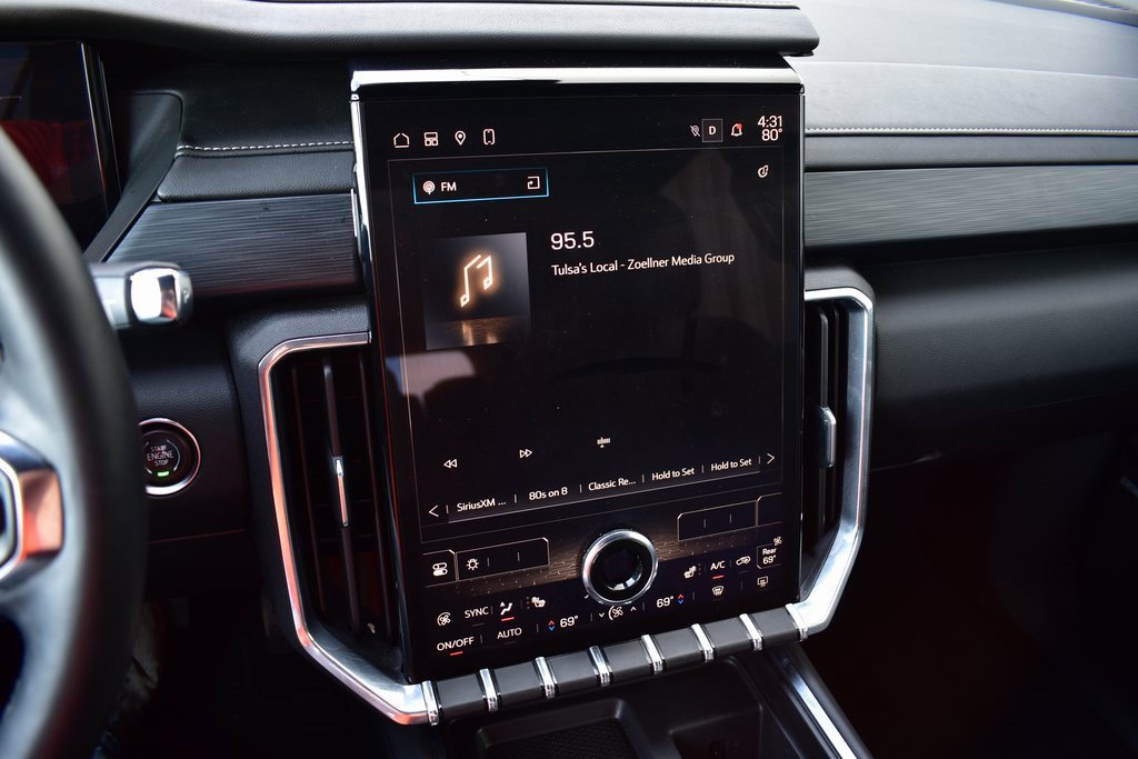 Used 2025 GMC Acadia Elevation image 42