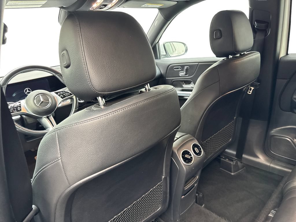 Used 2024 Mercedes-Benz GLB 250 image 33