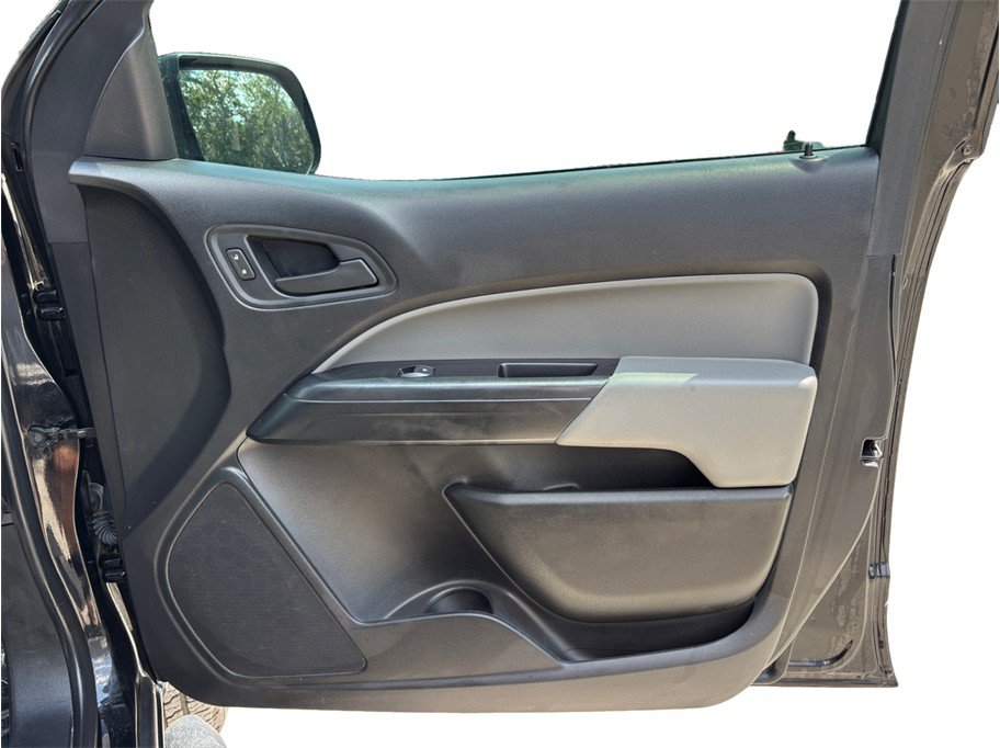 Used 2020 Chevrolet Colorado W/T RWD image 27