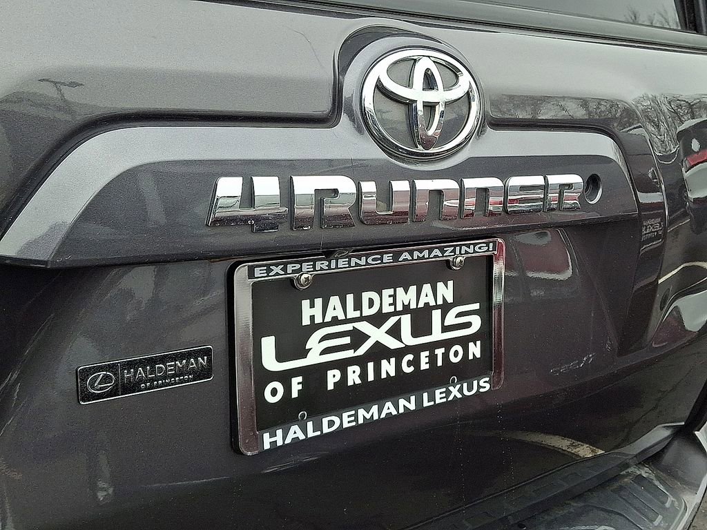 Used 2017 Toyota 4Runner SR5 image 23