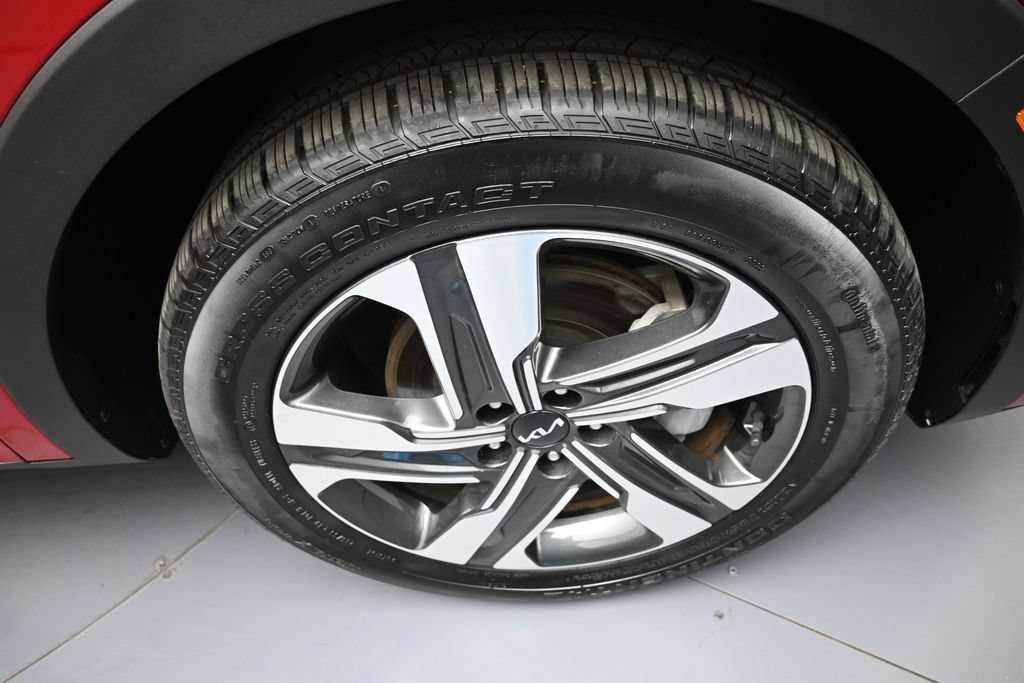 Certified 2023 Kia Sorento EX AWD/4WD image 13