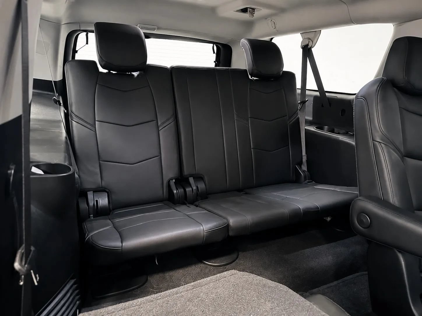 Used 2020 Cadillac Escalade ESV Luxury AWD/4WD image 26