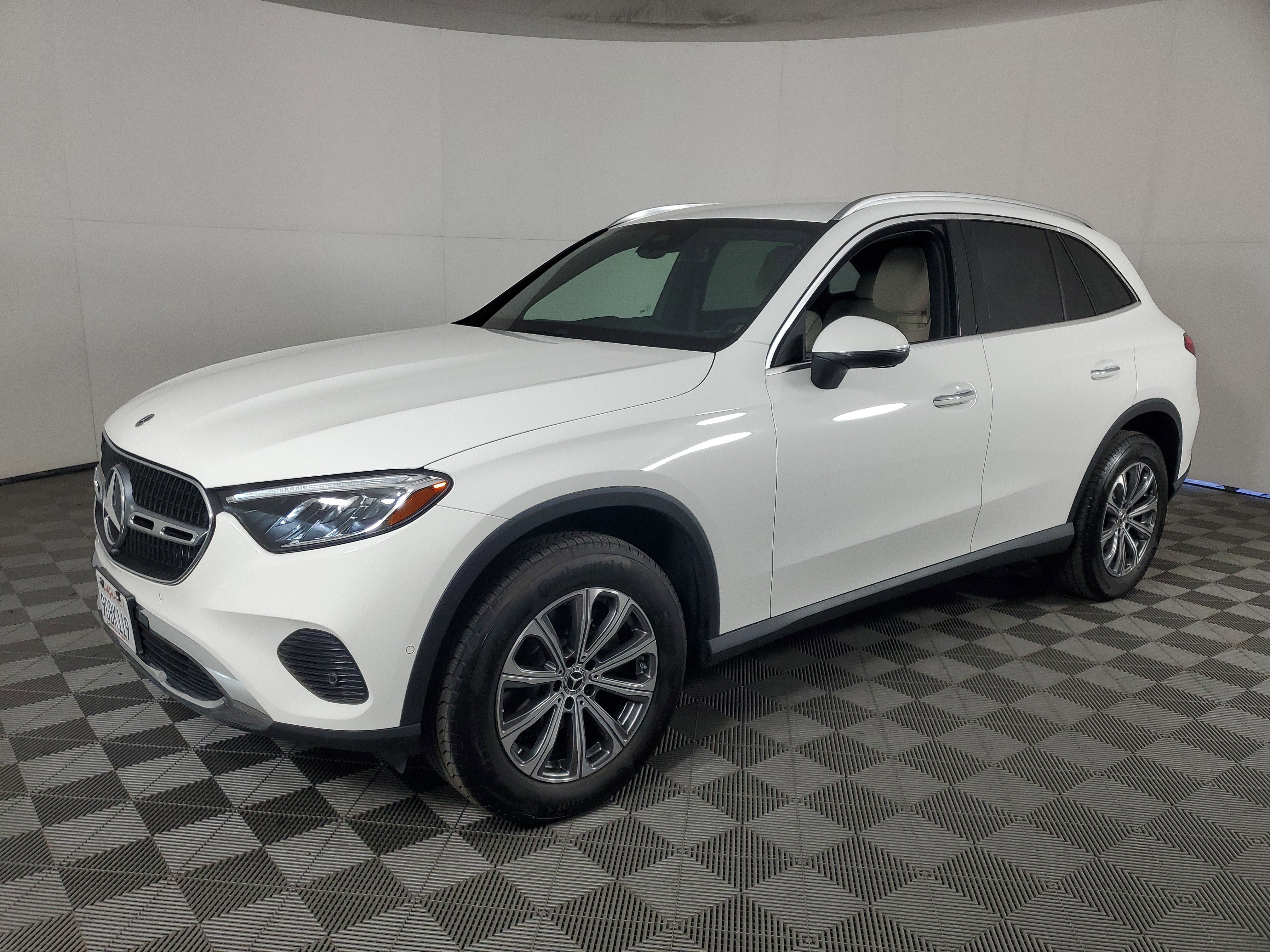 Used 2023 Mercedes-Benz GLC 300 image 8