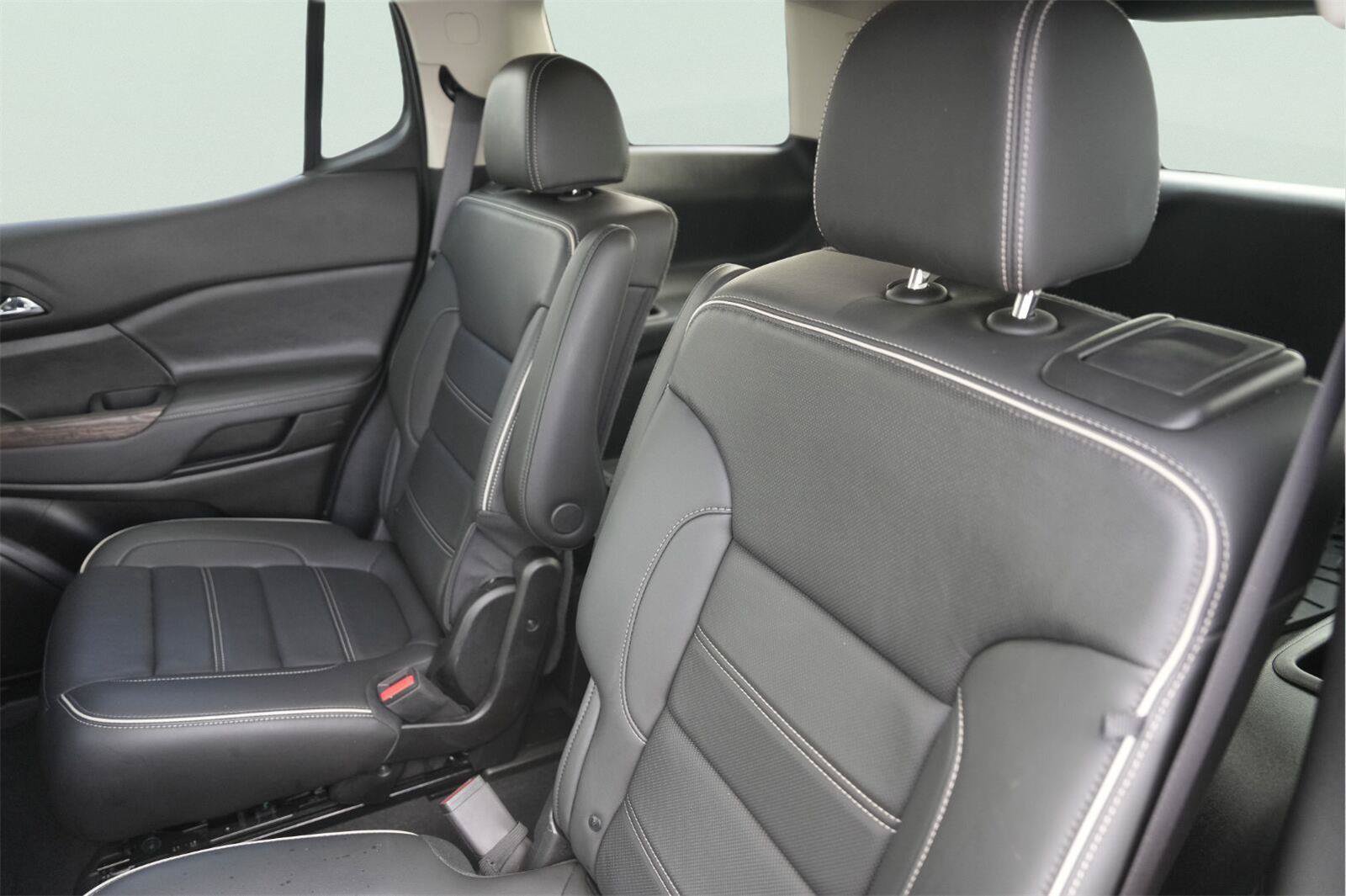 Used 2023 GMC Acadia Denali w/ Denali Ultimate Package FWD image 14