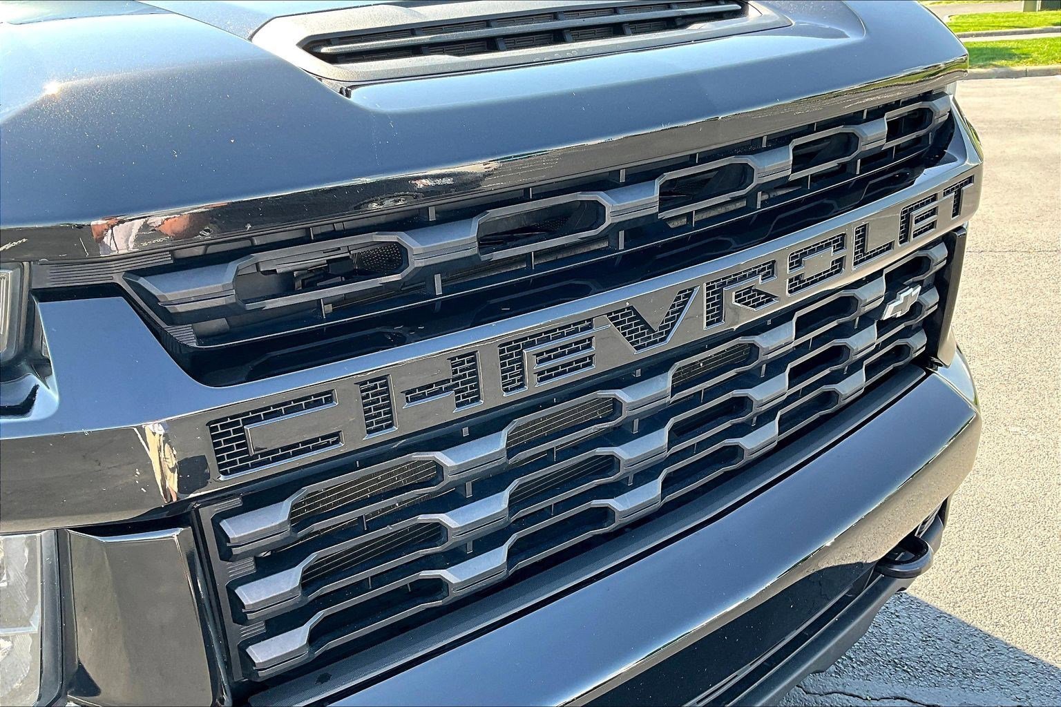 Used 2023 Chevrolet Silverado 2500 Custom w/ Custom Value Package AWD/4WD image 33