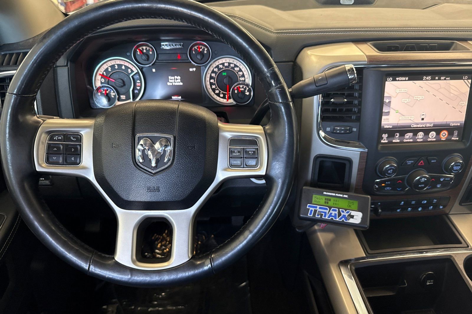 Used 2014 RAM 3500 Laramie RWD image 14