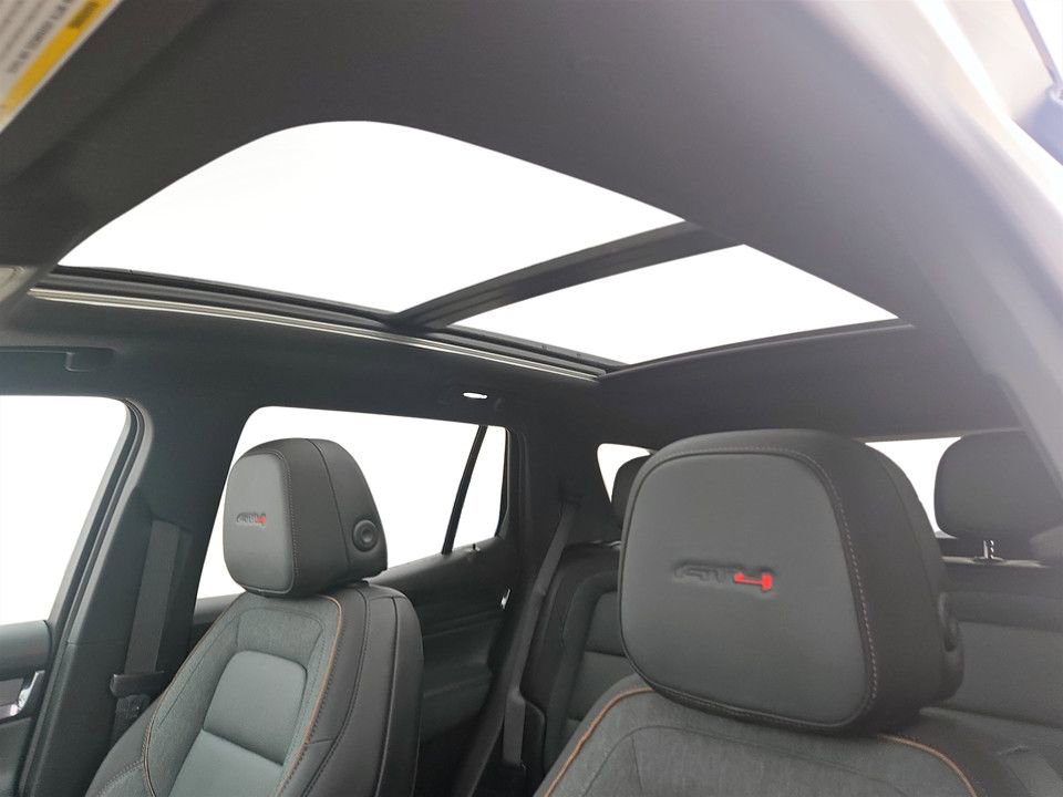 New 2026 GMC Terrain AT4 w/ Technology Package II AWD/4WD image 28