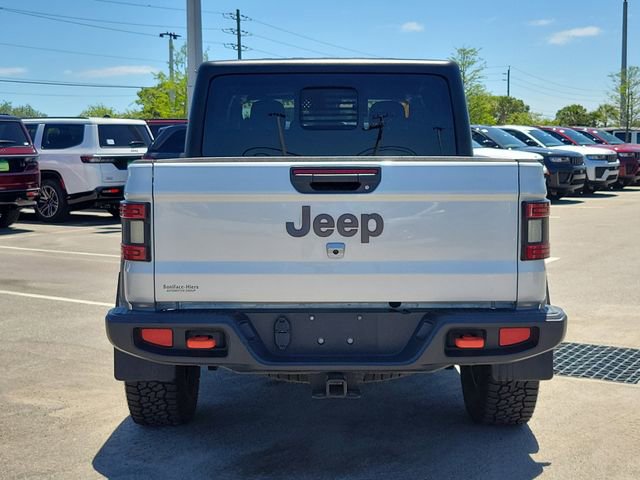 Used 2024 Jeep Gladiator Mojave w/ Technology Group AWD/4WD image 5