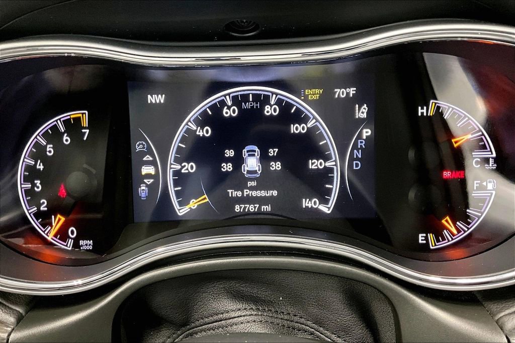Used 2021 Jeep Grand Cherokee Summit AWD/4WD image 22