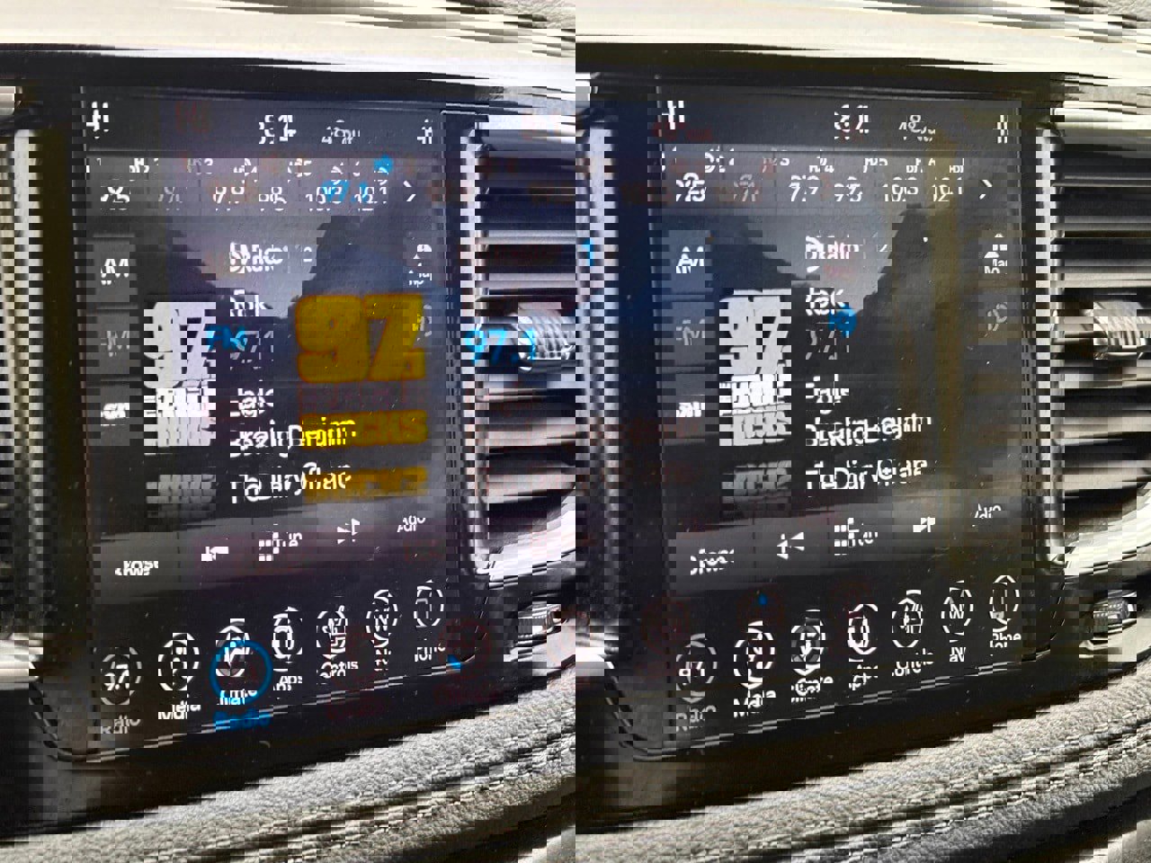 Used 2018 Chrysler Pacifica Limited image 26