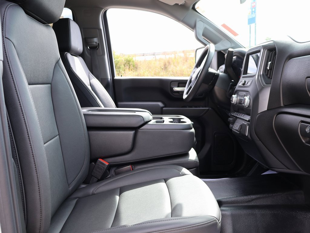 Used 2024 GMC Sierra 2500 Pro image 9