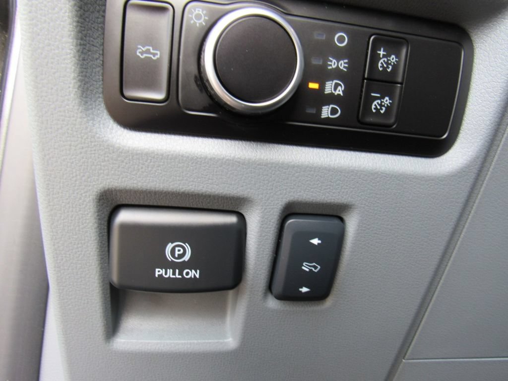 Certified 2025 Ford F150 Lightning XLT AWD/4WD image 14