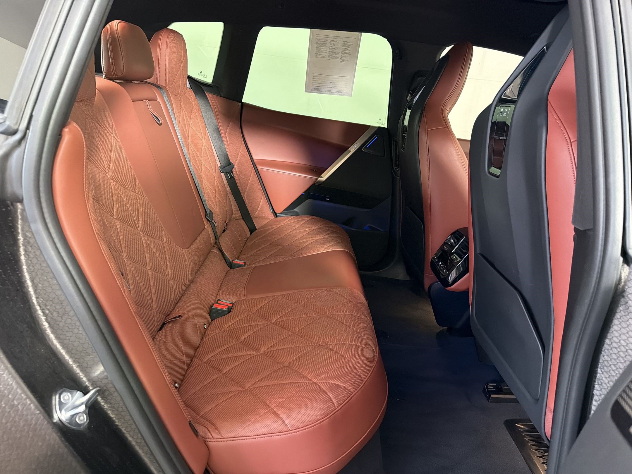 Certified 2023 BMW iX M60 w/ Executive Package AWD/4WD image 30