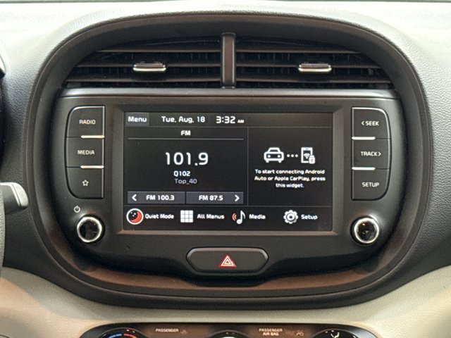 Certified 2025 Kia Soul LX w/ LX Technology Package FWD image 21