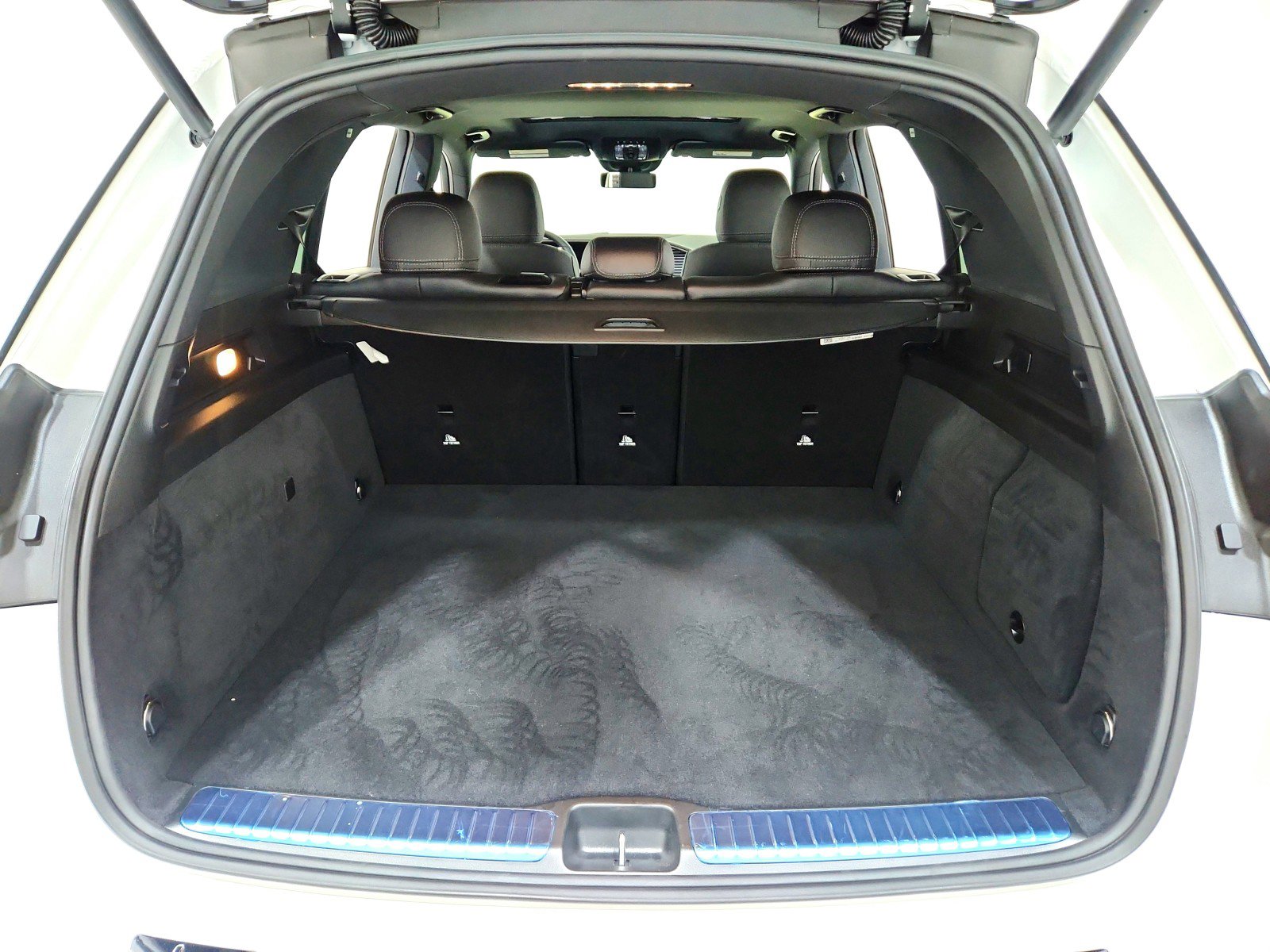 Certified 2025 Mercedes-Benz GLE 450e 4MATIC image 30