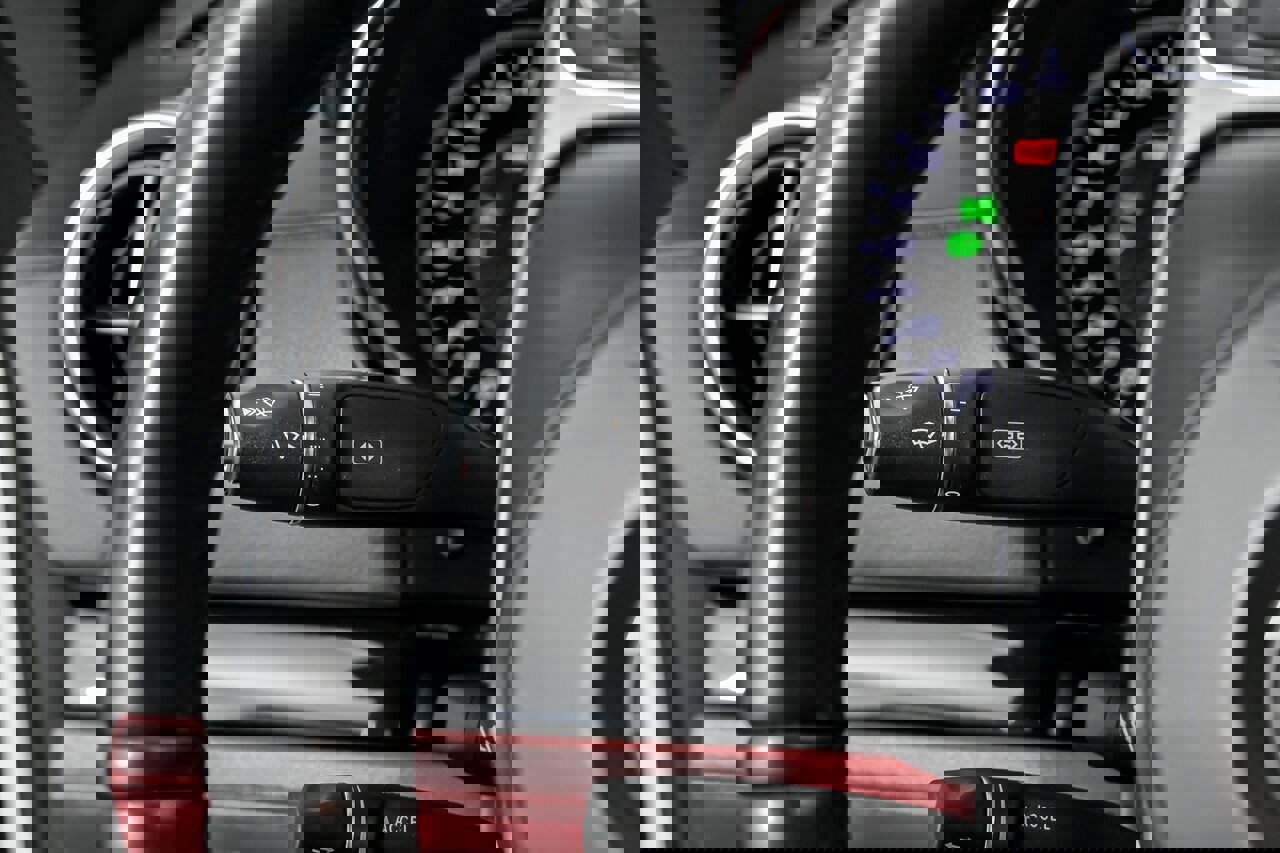 Used 2018 Mercedes-Benz SL 63 AMG image 32