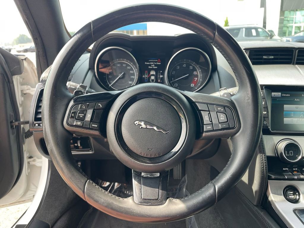 Used 2015 Jaguar F-TYPE Coupe image 13