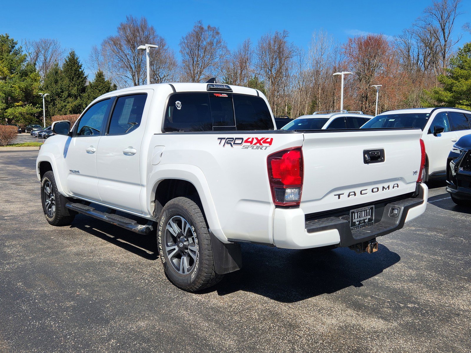 Used 2019 Toyota Tacoma TRD Sport image 3