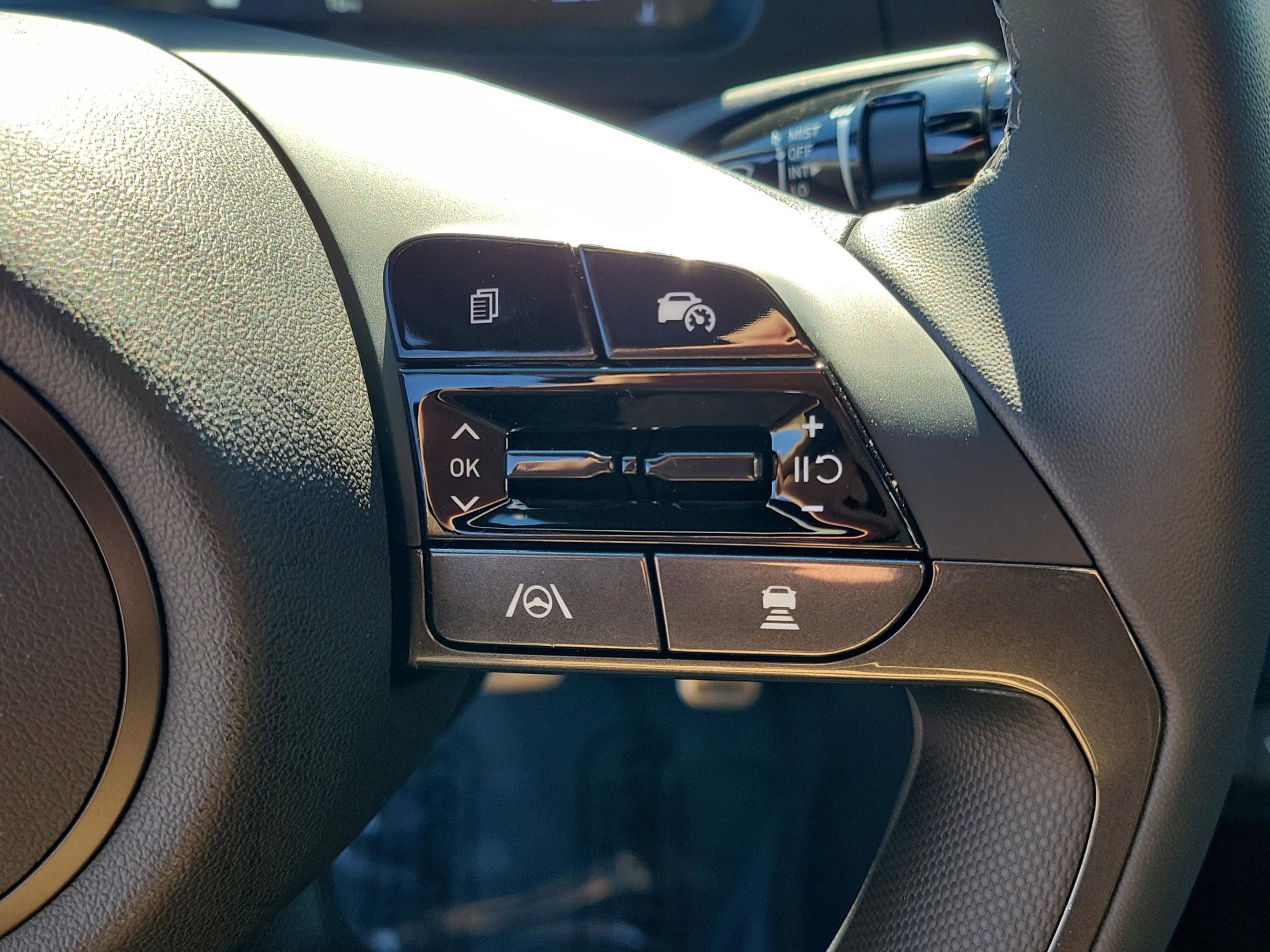 New 2026 Hyundai Elantra SEL Sport image 18