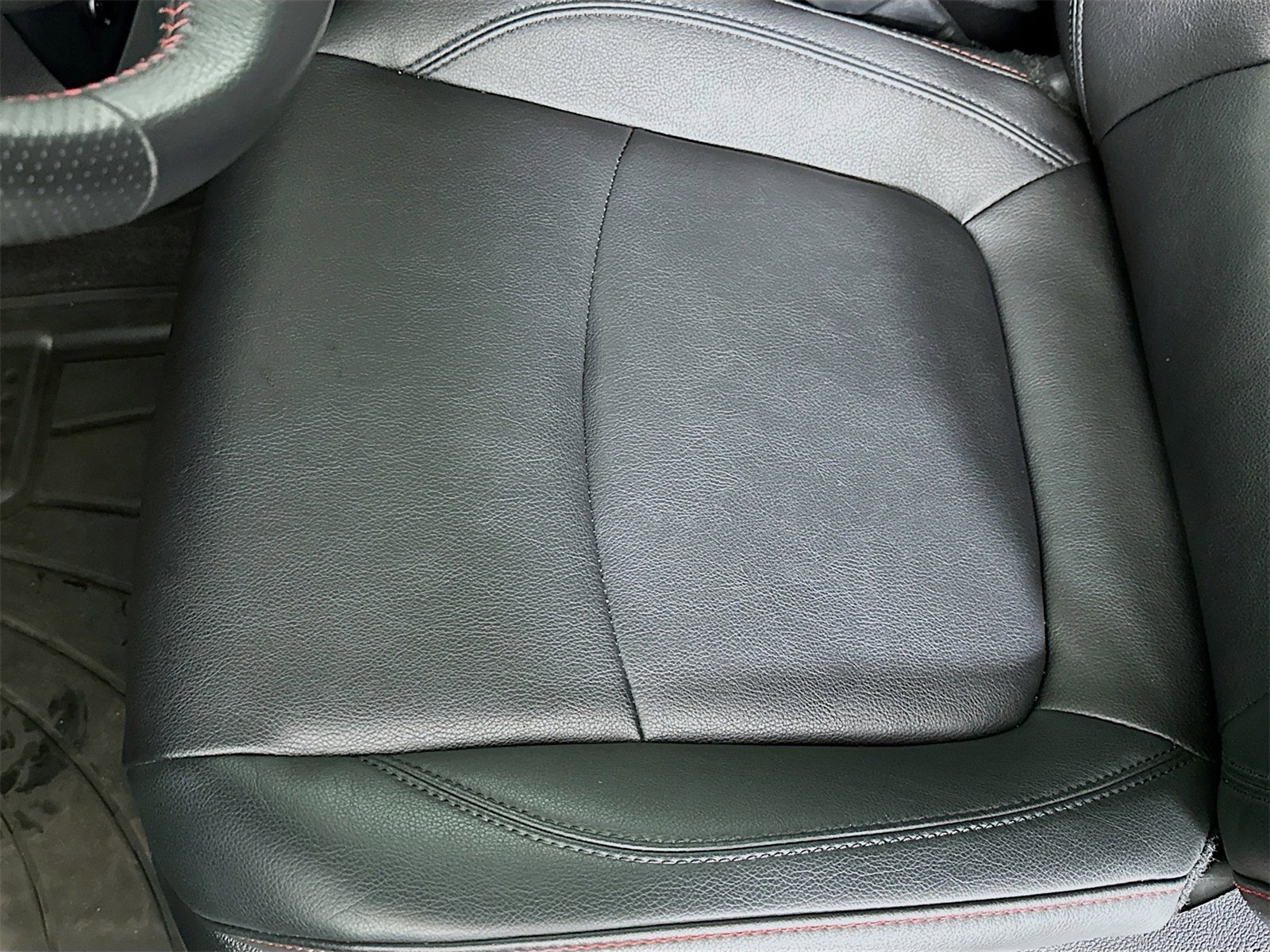 Certified 2025 Toyota Sienna XSE image 19