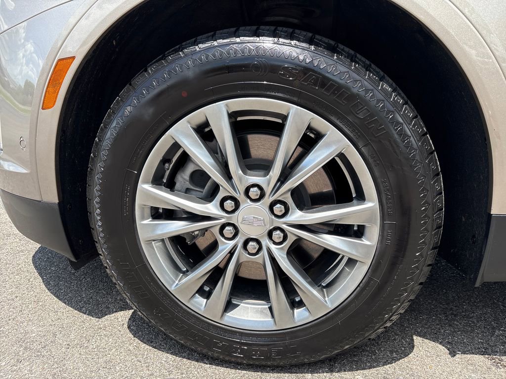 Certified 2022 Cadillac XT5 Premium Luxury w/ Technology Package AWD/4WD image 18