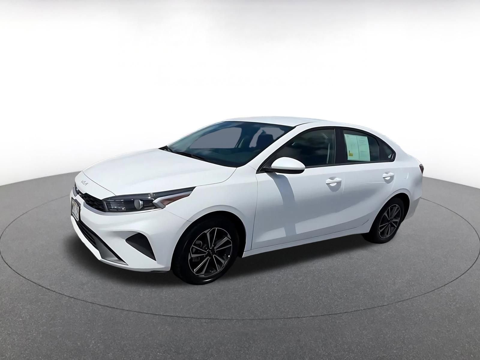 Used 2024 Kia Forte LXS FWD image 8