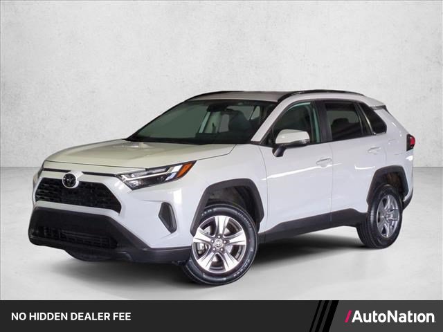 Used 2025 Toyota RAV4 XLE FWD image 1