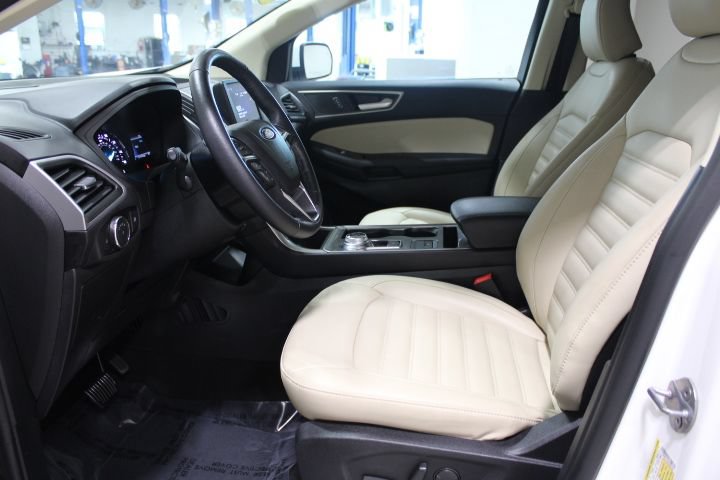 Used 2024 Ford Edge SEL w/ Cargo Accessory Package AWD/4WD image 19
