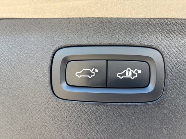 Used 2020 Volvo XC90 T8 Inscription AWD/4WD image 39