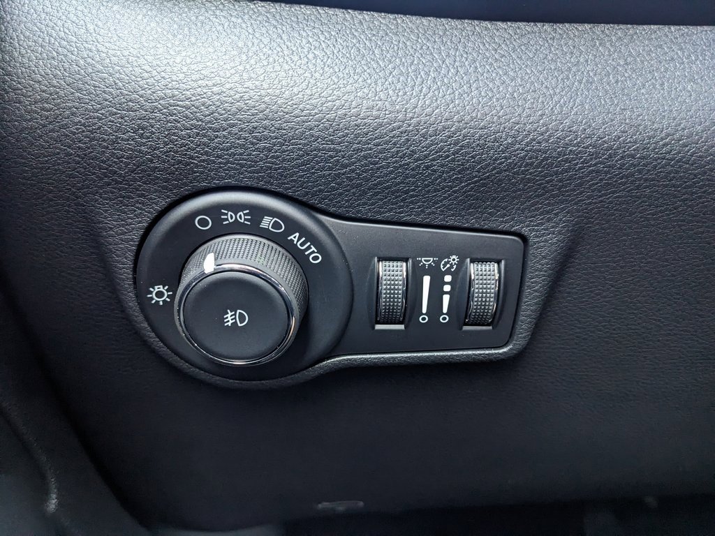 New 2026 Jeep Compass Latitude w/ Quick Order Package 29K image 48