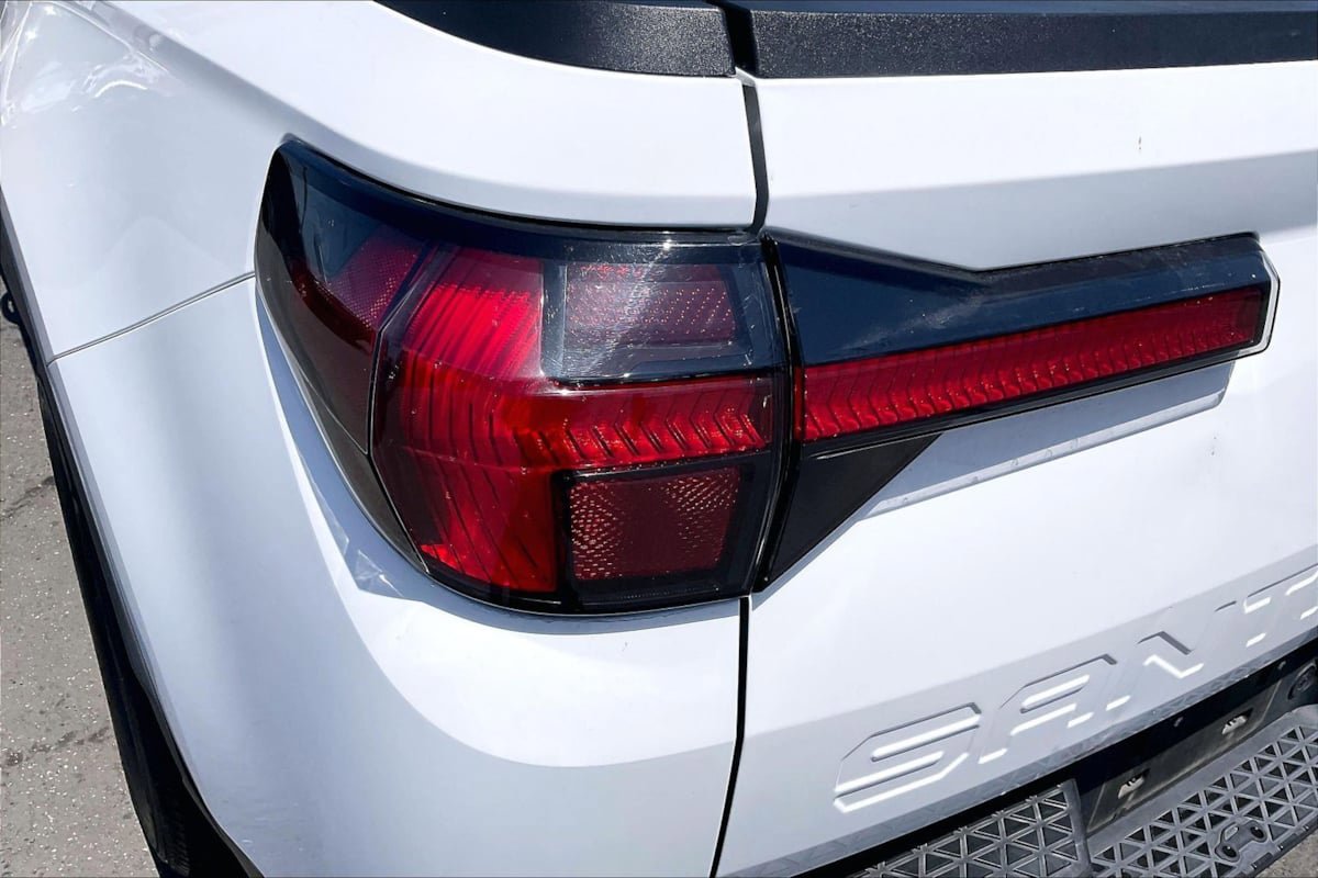 Used 2022 Hyundai Santa Cruz SEL w/ Activity Package FWD image 31