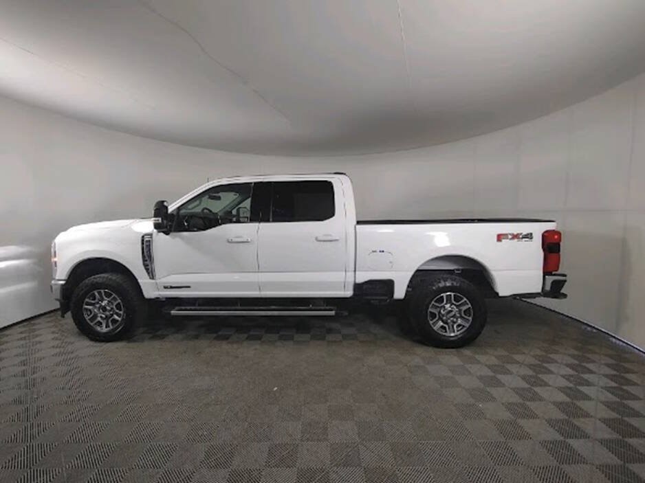 Used 2025 Ford F250 Lariat w/ FX4 Off-Road Package AWD/4WD image 6