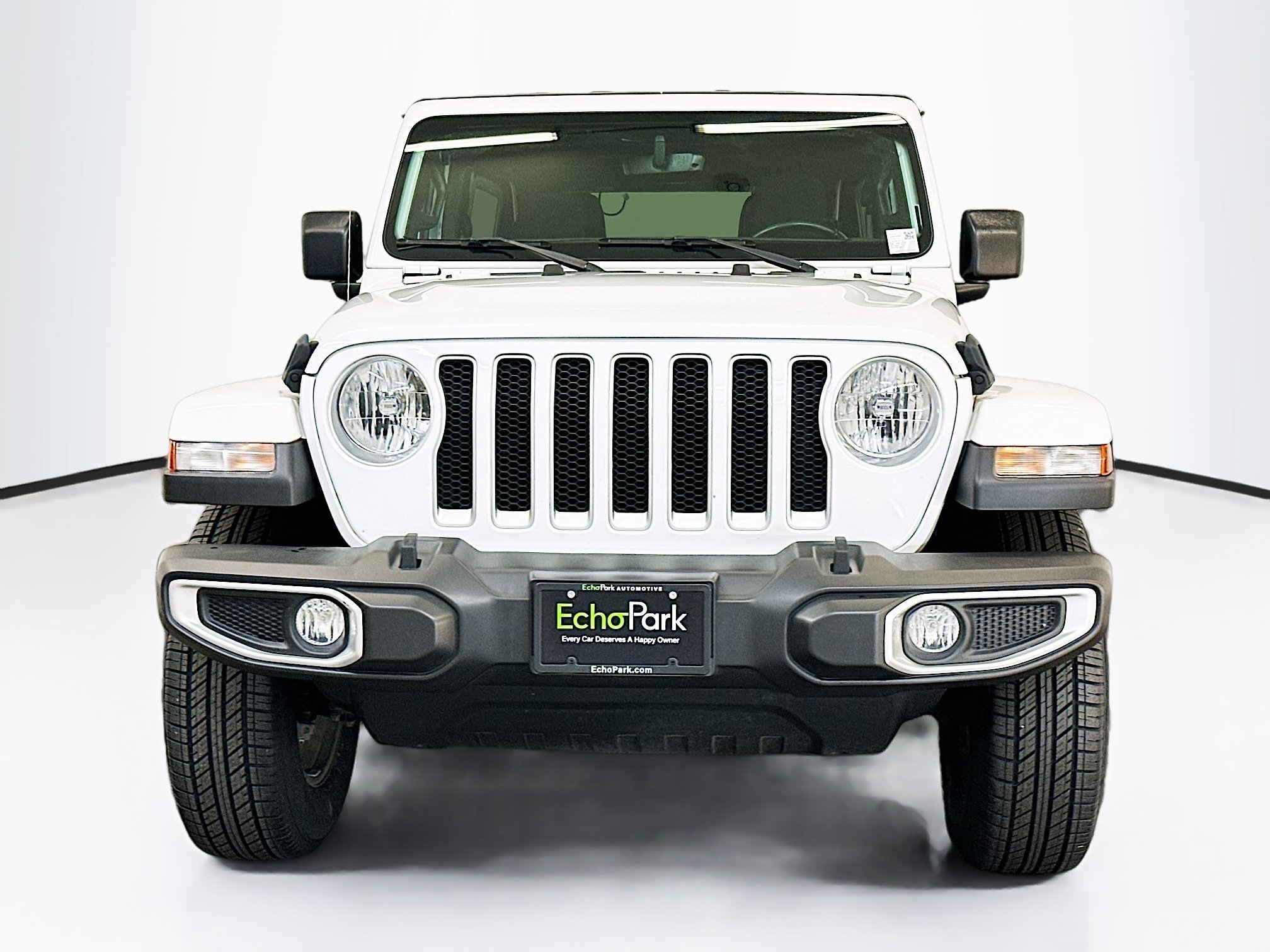 Used 2021 Jeep Wrangler Unlimited Sahara image 2