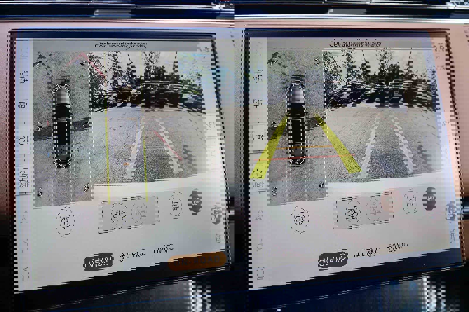 New 2026 Land Rover Range Rover SE image 26