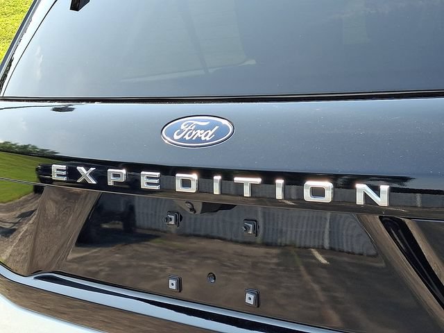 Used 2025 Ford Expedition Max Active RWD image 32