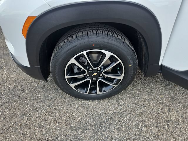 Used 2024 Chevrolet TrailBlazer LT w/ Driver Confidence Package FWD image 27