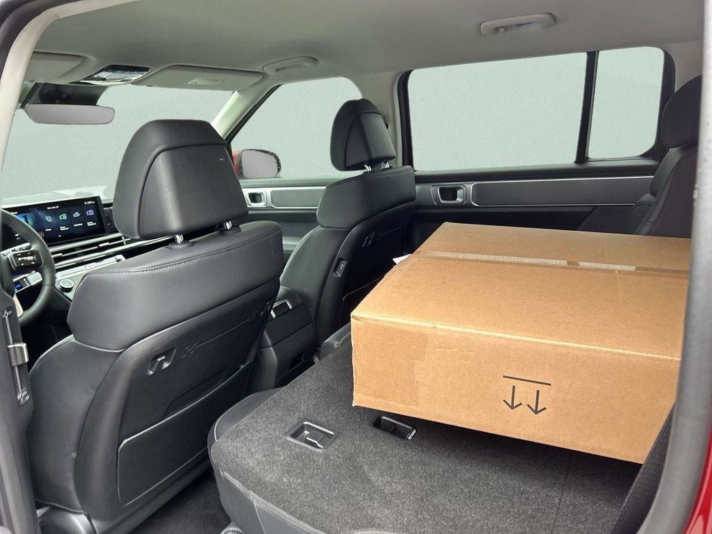 New 2025 Hyundai Santa Fe SEL FWD image 18
