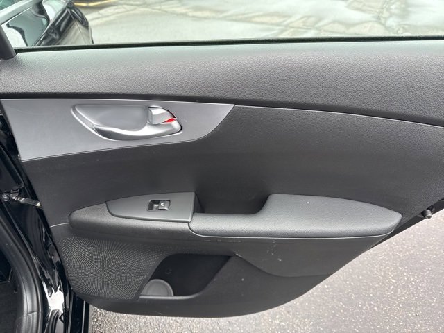 Used 2023 Kia Forte LXS w/ LXS Technology Package image 38