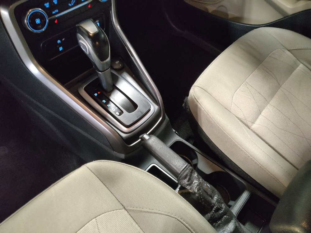 Used 2019 Ford EcoSport SE w/ SE Convenience Package image 26